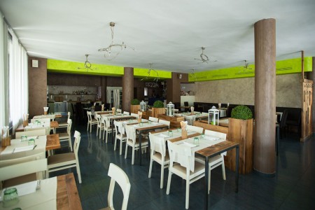 Ресторанти Scanzorosciate: Ресторант Giardinetto